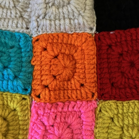 THE SERIES Colourblock Granny Tank - Picture 5 of 6